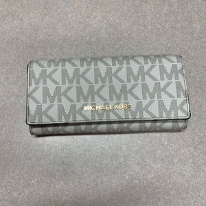 Michael Kors wallet